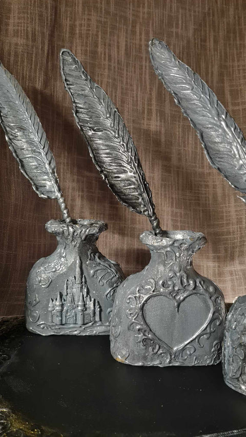 Silvery Pen and Penholder Set