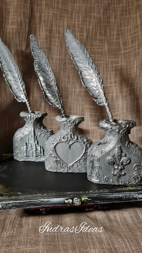 Silvery Pen and Penholder Set