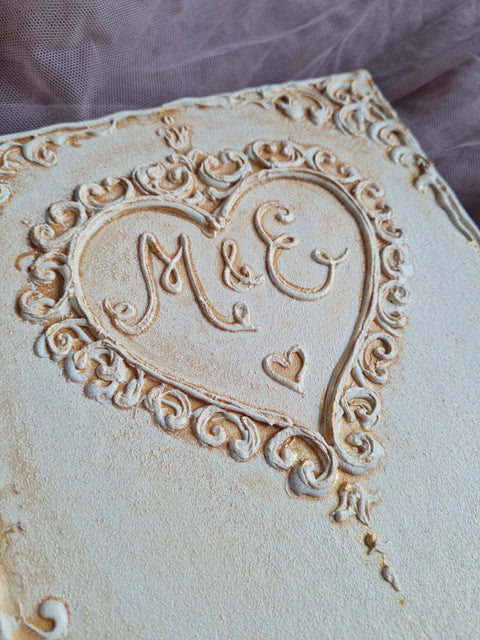 Personalized Vintage Wedding Guest Book – 3D Sculpted Gold Heart Monogram Keepsake with Feather Pen & Stand