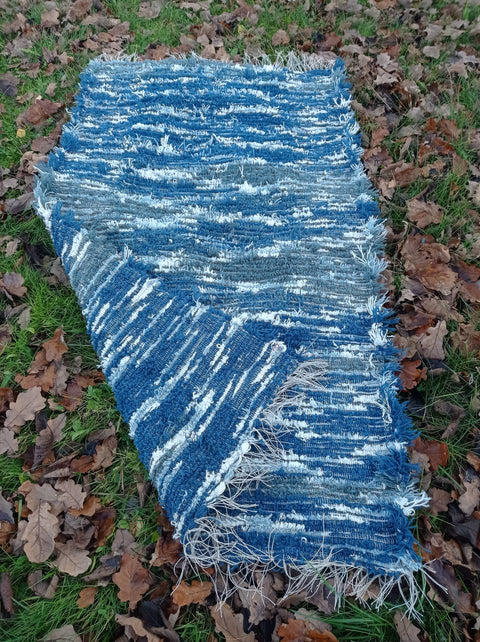 Fluffy carpet; Dark Blue +Light Blue +White +Gray; loomed Rug; 160x85cm
